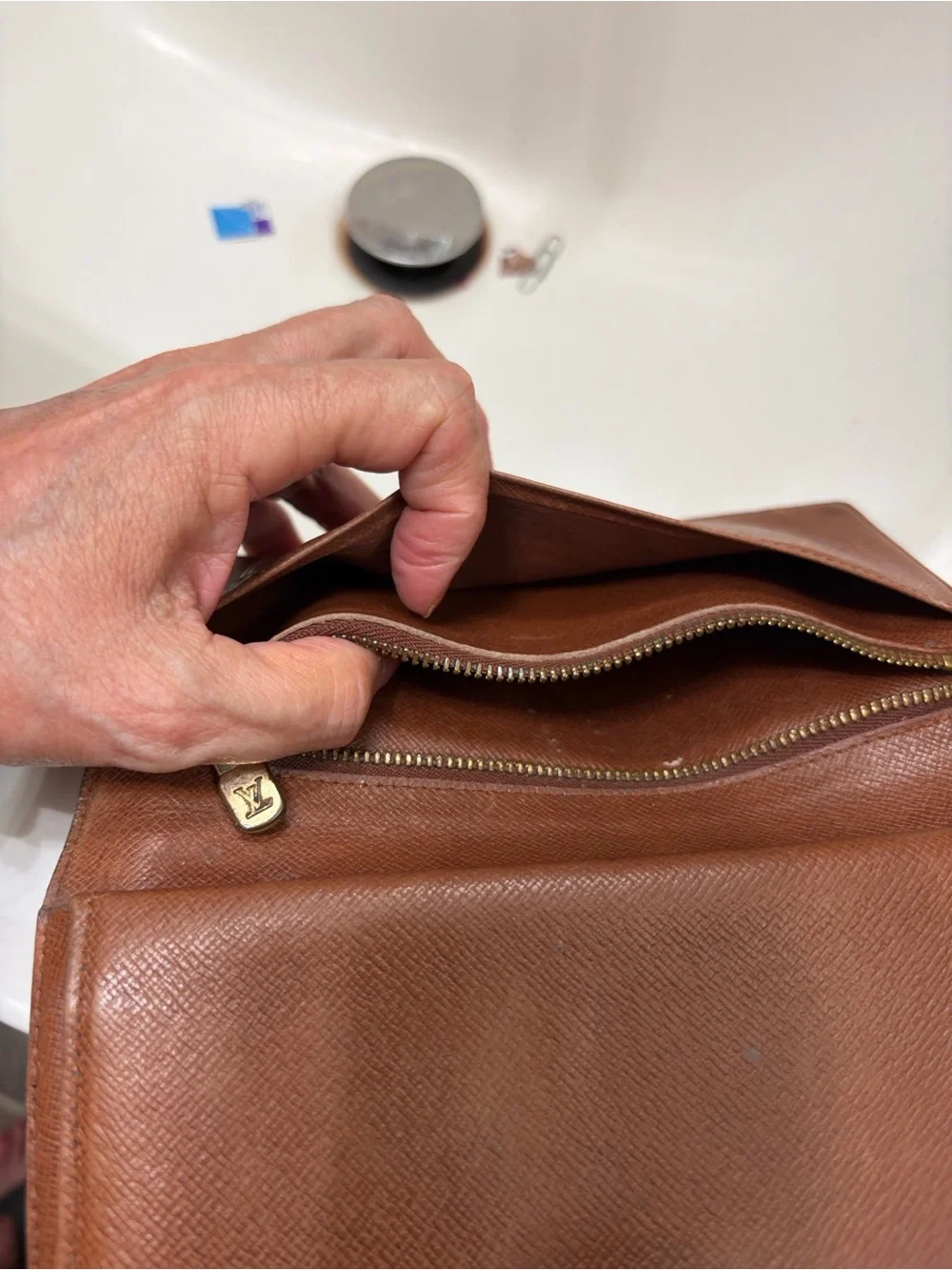 Authentic Louis Vuitton Alma PM TH1927 Original Owner w/ Strap & Wallet - Picture 13 of 16